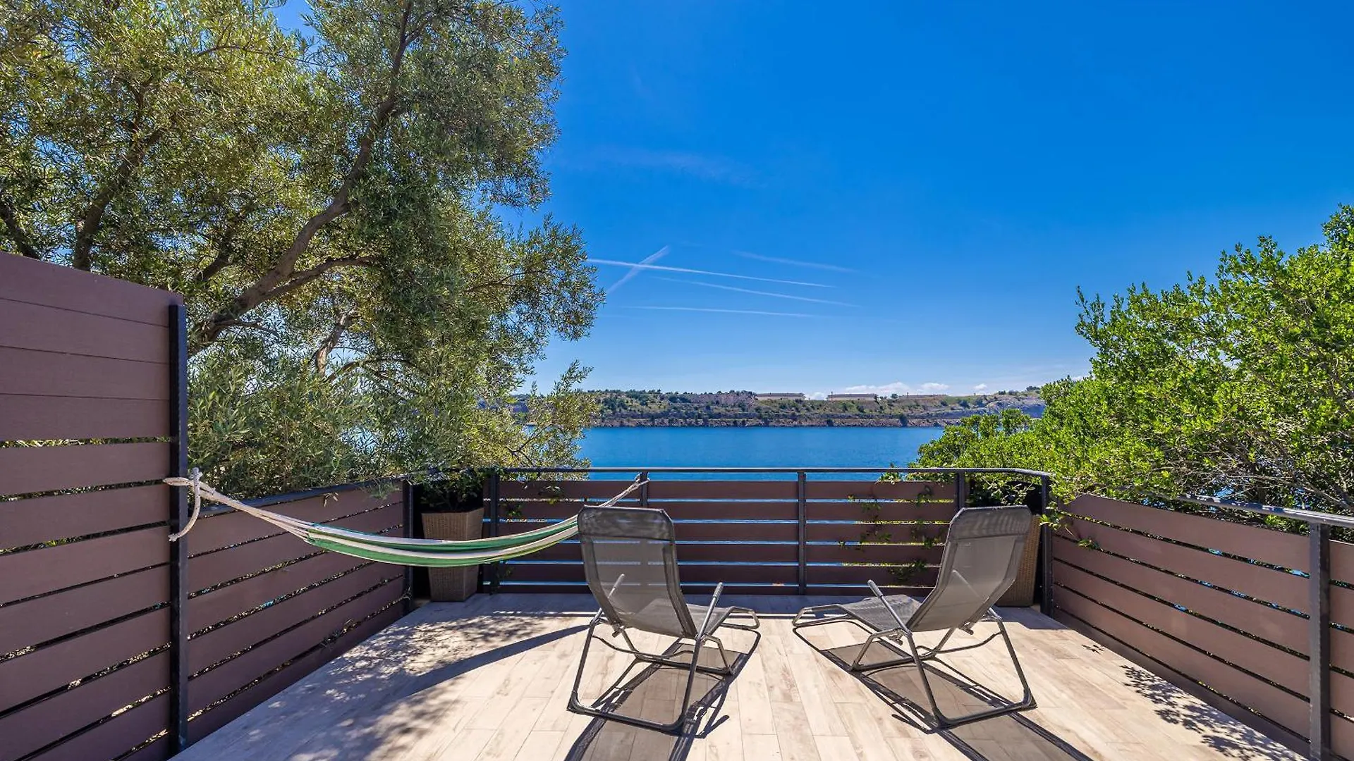 Cozy Holiday Home Seafront II Omišalj