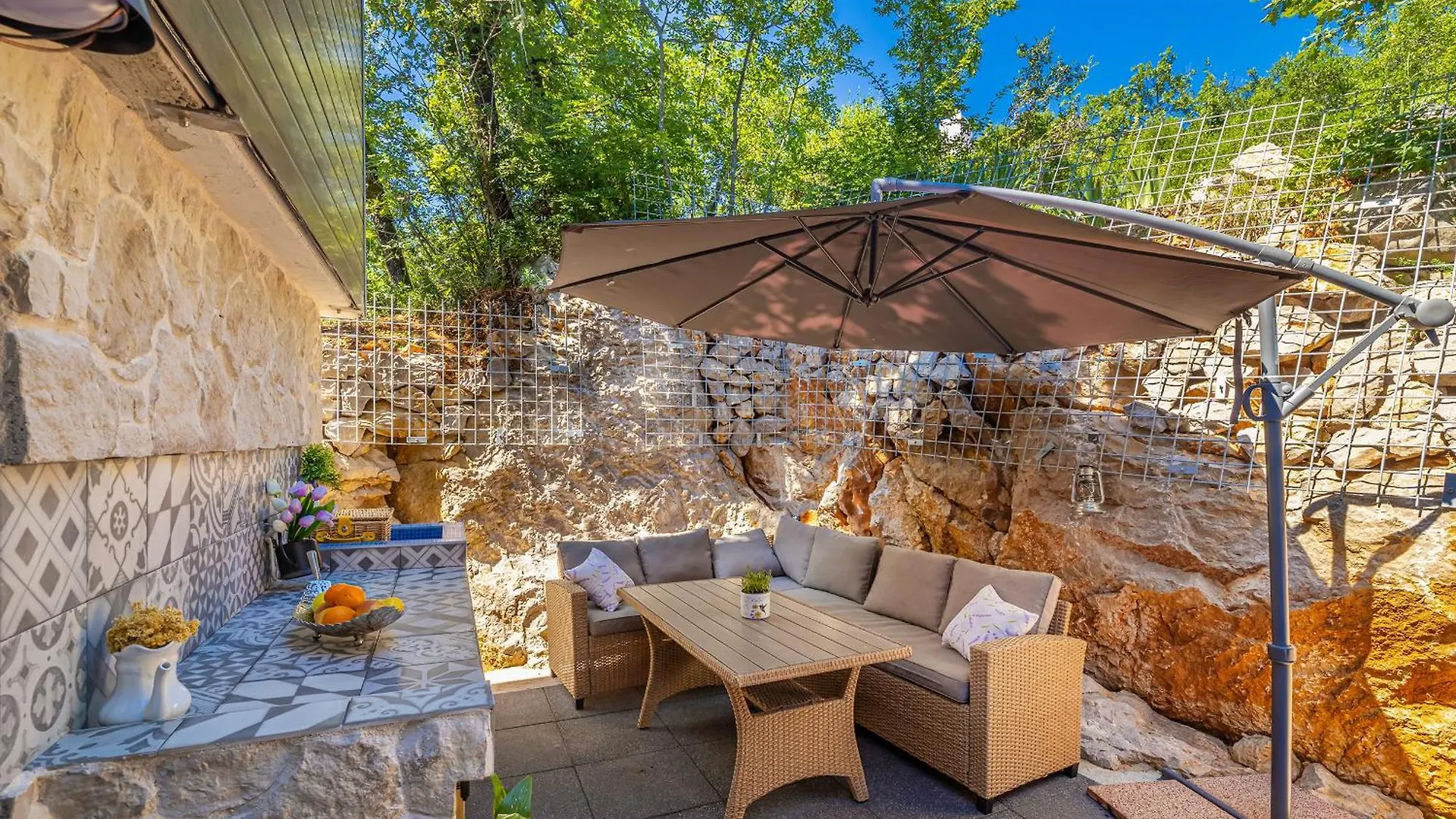 Cozy Holiday Home Seafront II Omišalj